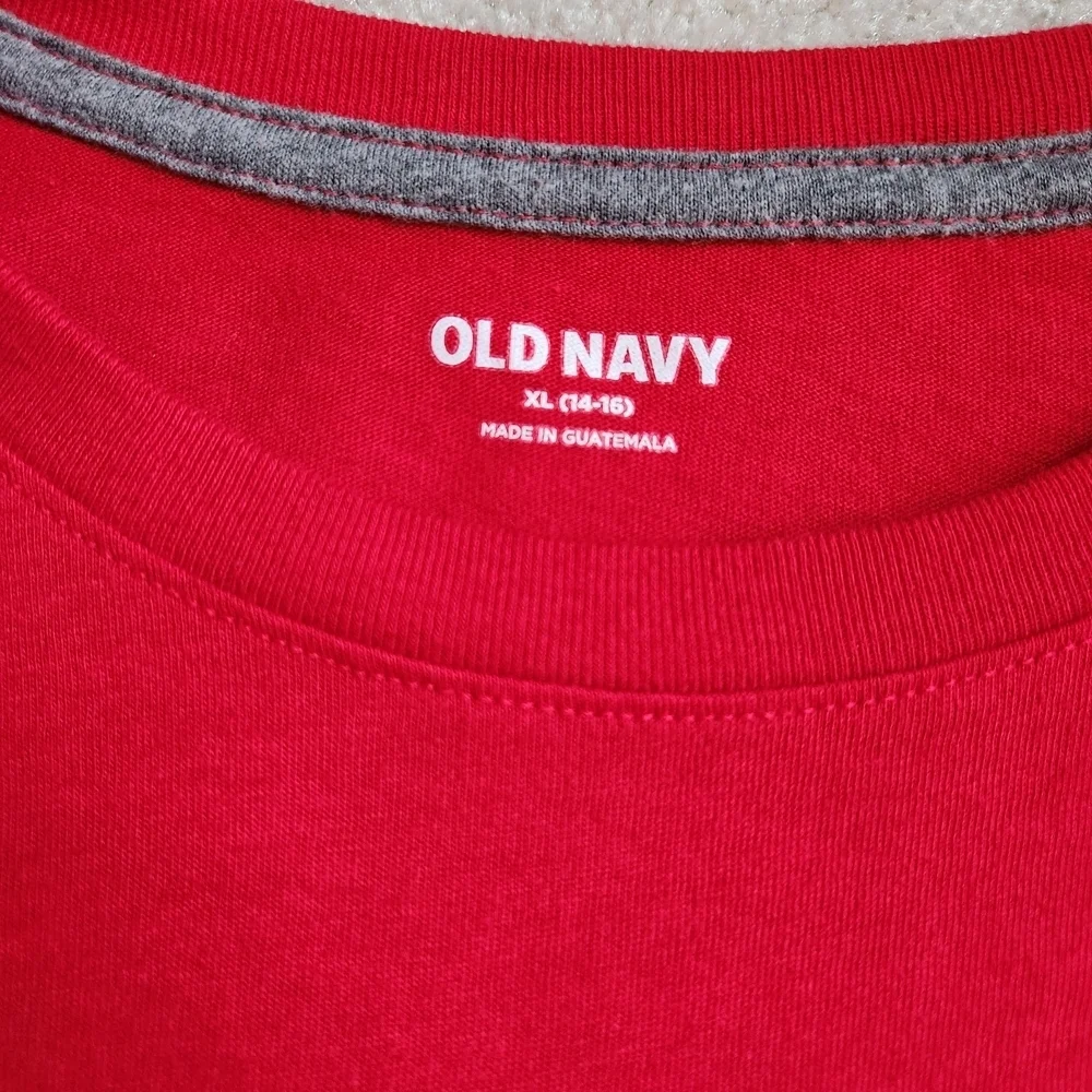 Old Navy Red Holiday Long Sleeve Shirt
